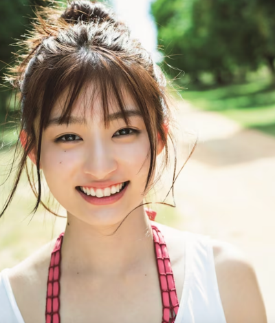 俳優の吉川愛