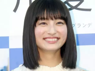 俳優の吉川愛